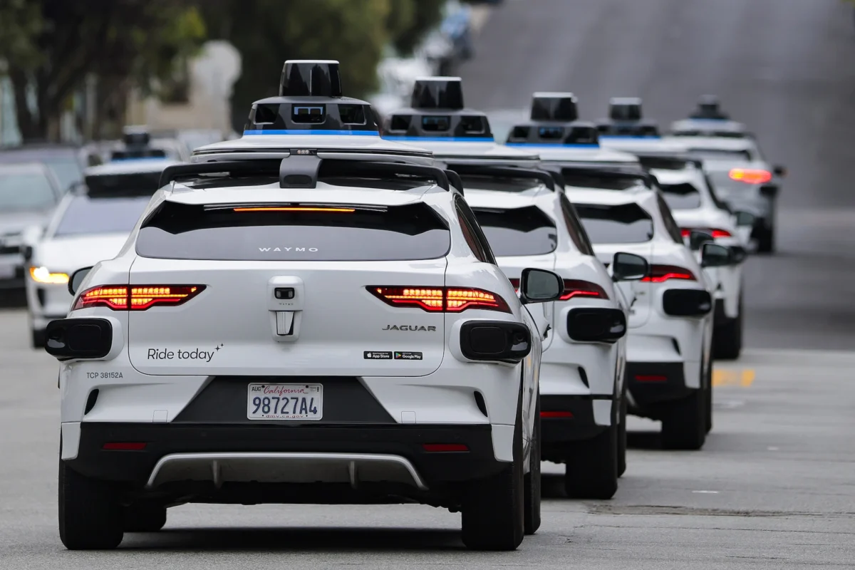 California Mandates Human Accountability for Robotaxis: New Law Sets Strict Rules for Emergency Interactions