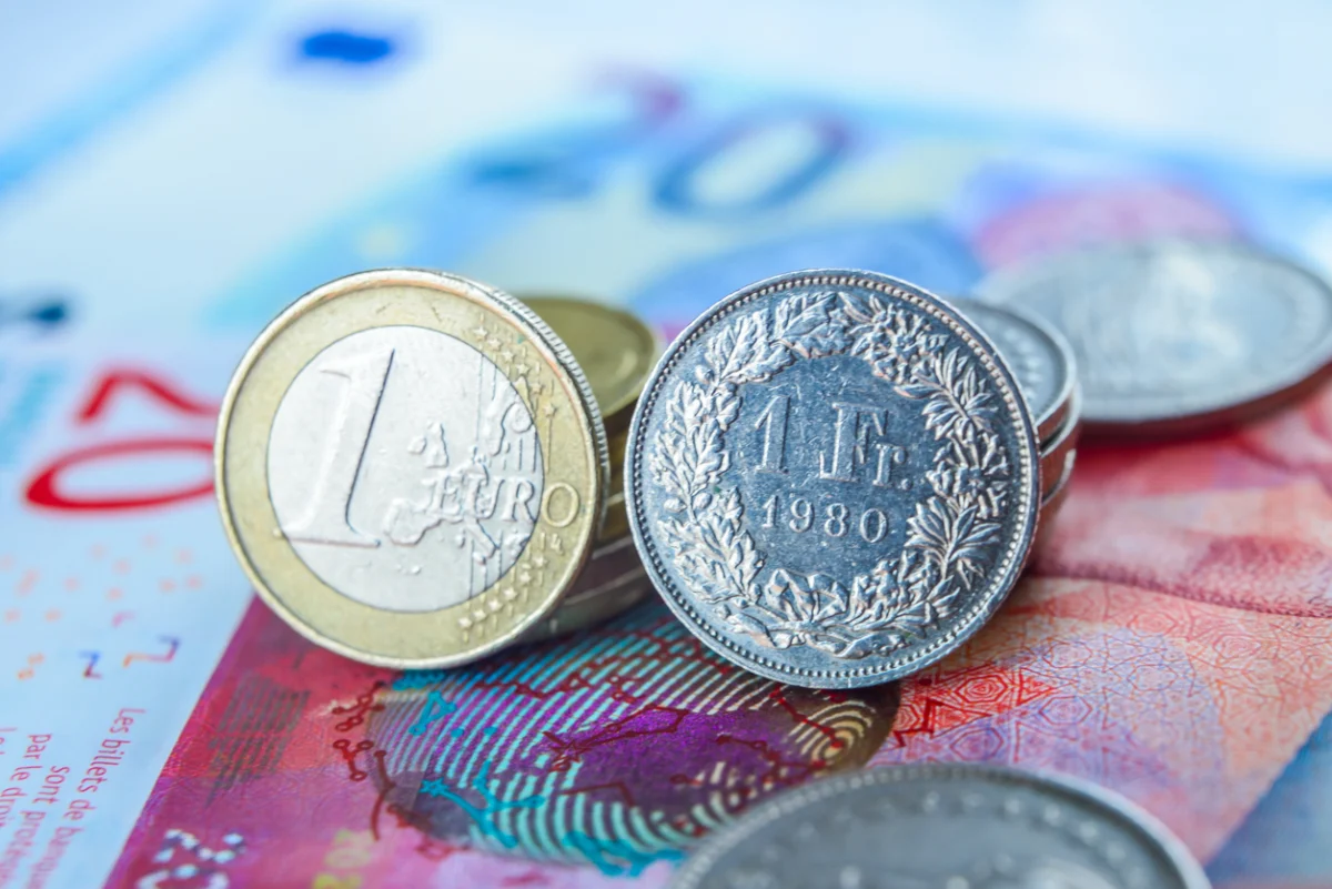 EUR/CHF Technical Analysis: Bearish Reversal Looms as Cross-Pair Breaks Key Channel Support