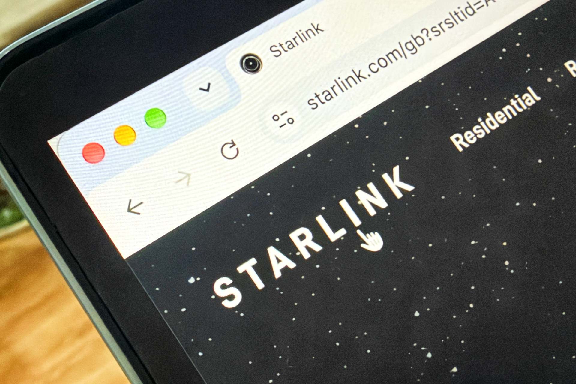 Starshield Service Restored: SpaceX Ends Connectivity Restrictions for Ukrainian Military Following High-Level Intervention