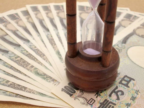 USD/JPY Market Analysis: Navigating Intervention Risks, Central Bank Divergence, and Technical Inflection Points